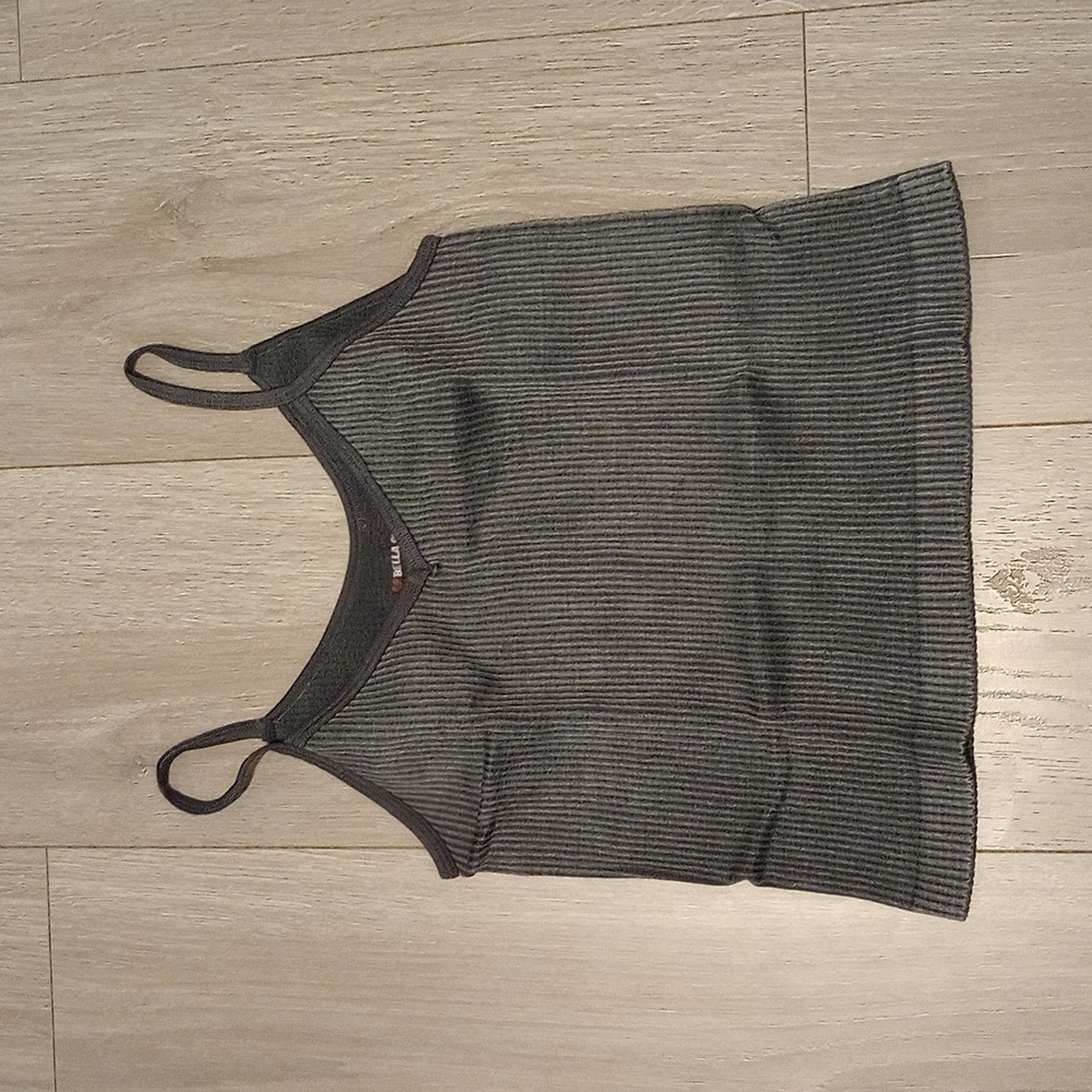 Gray tank